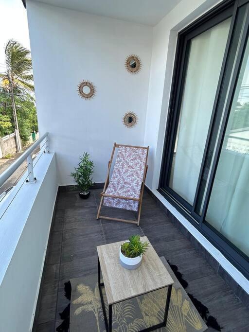 Appartement A 2 Pas De La Plage De Terre Sainte Exteriör bild
